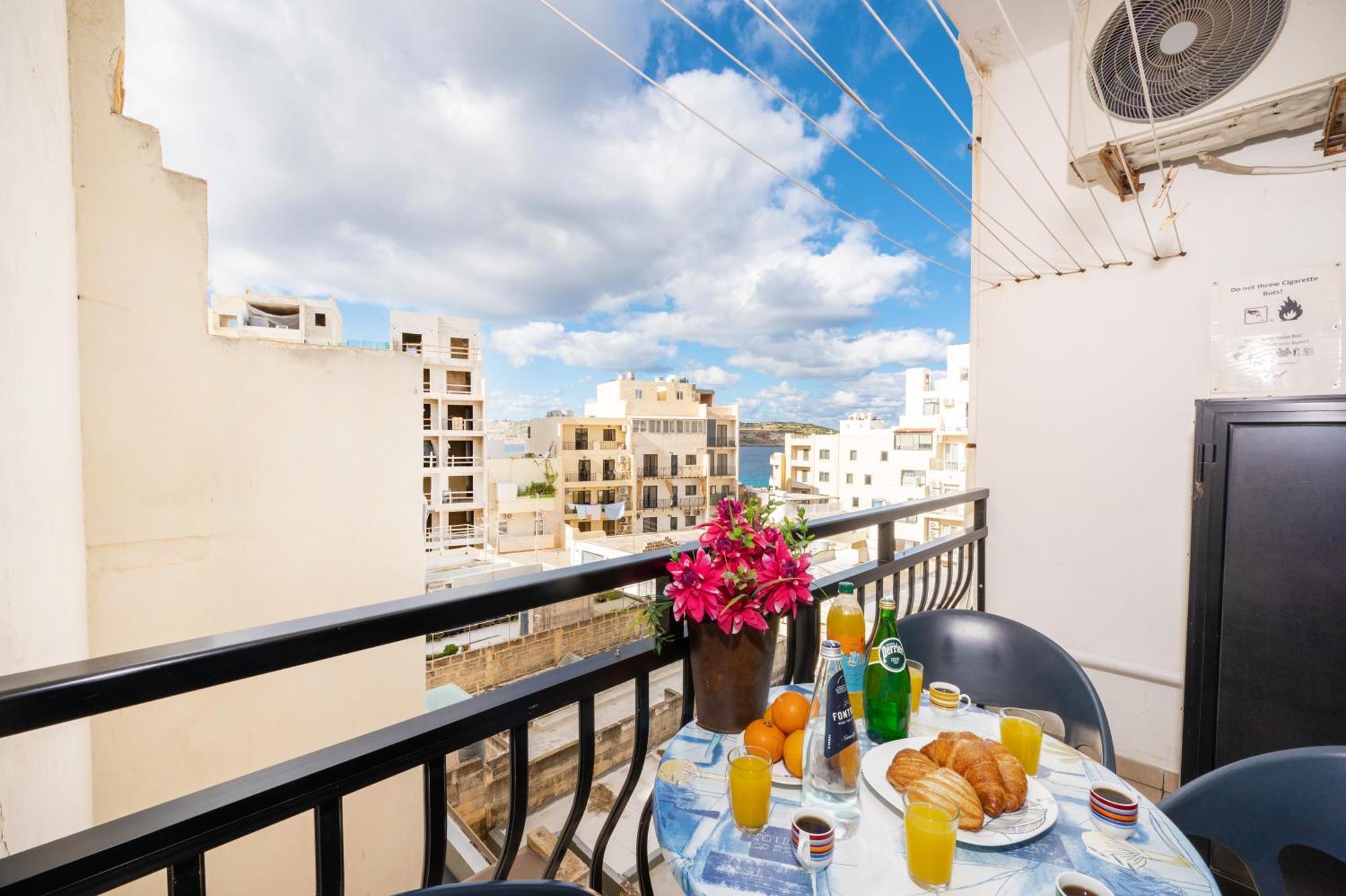 סיינט פול ביי Seashells Apartments With Terrace, Just Off The Seafront In Bugibba - By Getawaysmalta מראה חיצוני תמונה