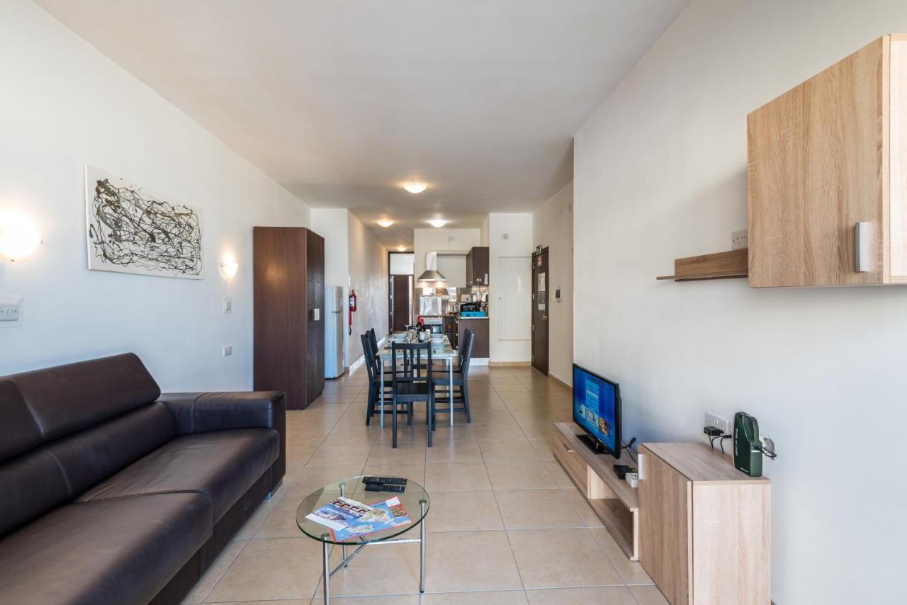 סיינט פול ביי Seashells Apartments With Terrace, Just Off The Seafront In Bugibba - By Getawaysmalta מראה חיצוני תמונה